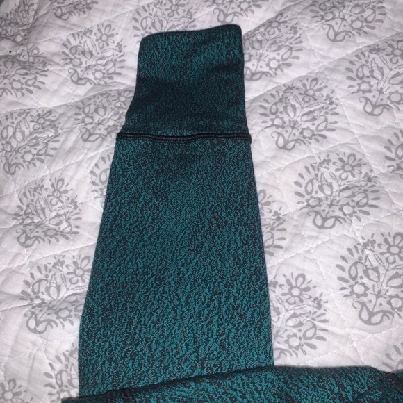 Lululemon leggings - Picture 3 of 5